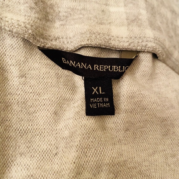 NWOT Banana Republic Off Shoulder cowl plaid shirt - Picture 3 of 3